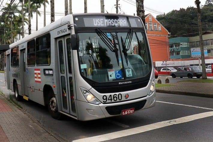 Transporte coletivo para profissionais da saúde segue com operação neste final de semanaAs linhas da saúde vão atuar somente no período em que estiver suspenso o transporte coletivo convencional.