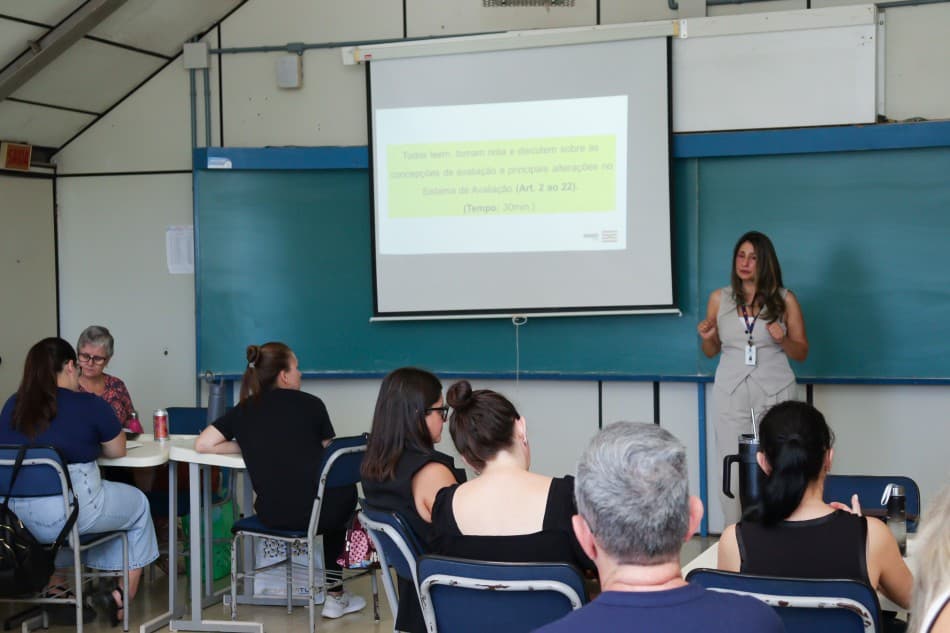 Blumenau atualiza sistema de avaliação nas escolas municipais