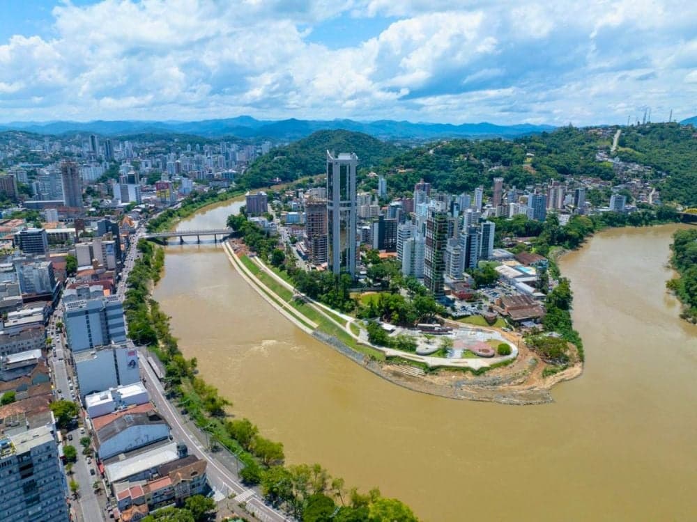 Concurso FURB Blumenau SC: vagas para técnico-administrativos até R$7.035