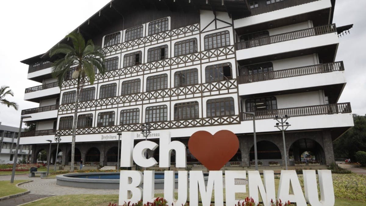 Primeiro escalão de Blumenau terá mudanças em duas secretarias de peso