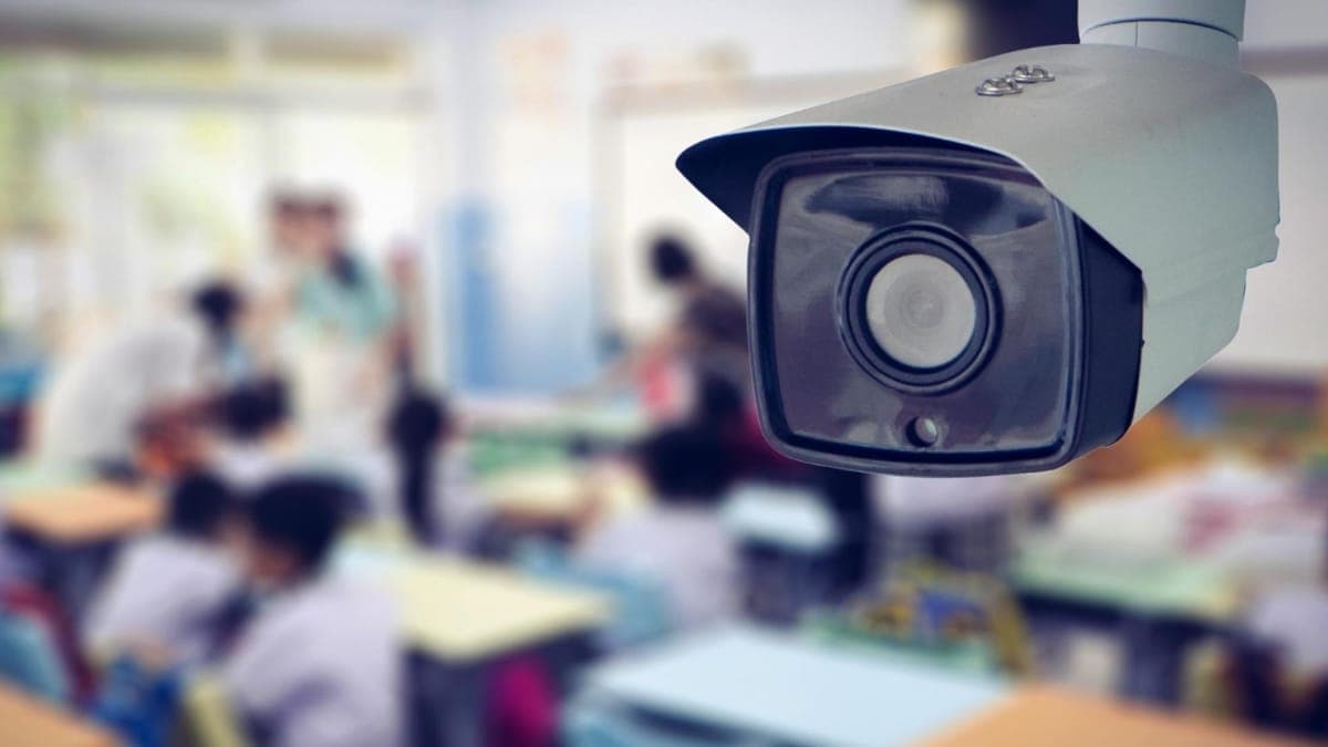 Blumenau aprova lei que permite câmeras dentro das salas de aula em escolas e creches