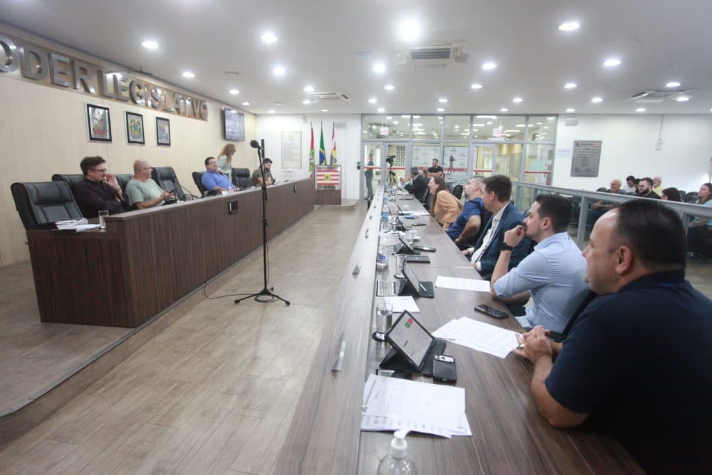 Após reclamações da população, Câmara convoca secretário de manutenção urbana em Blumenau