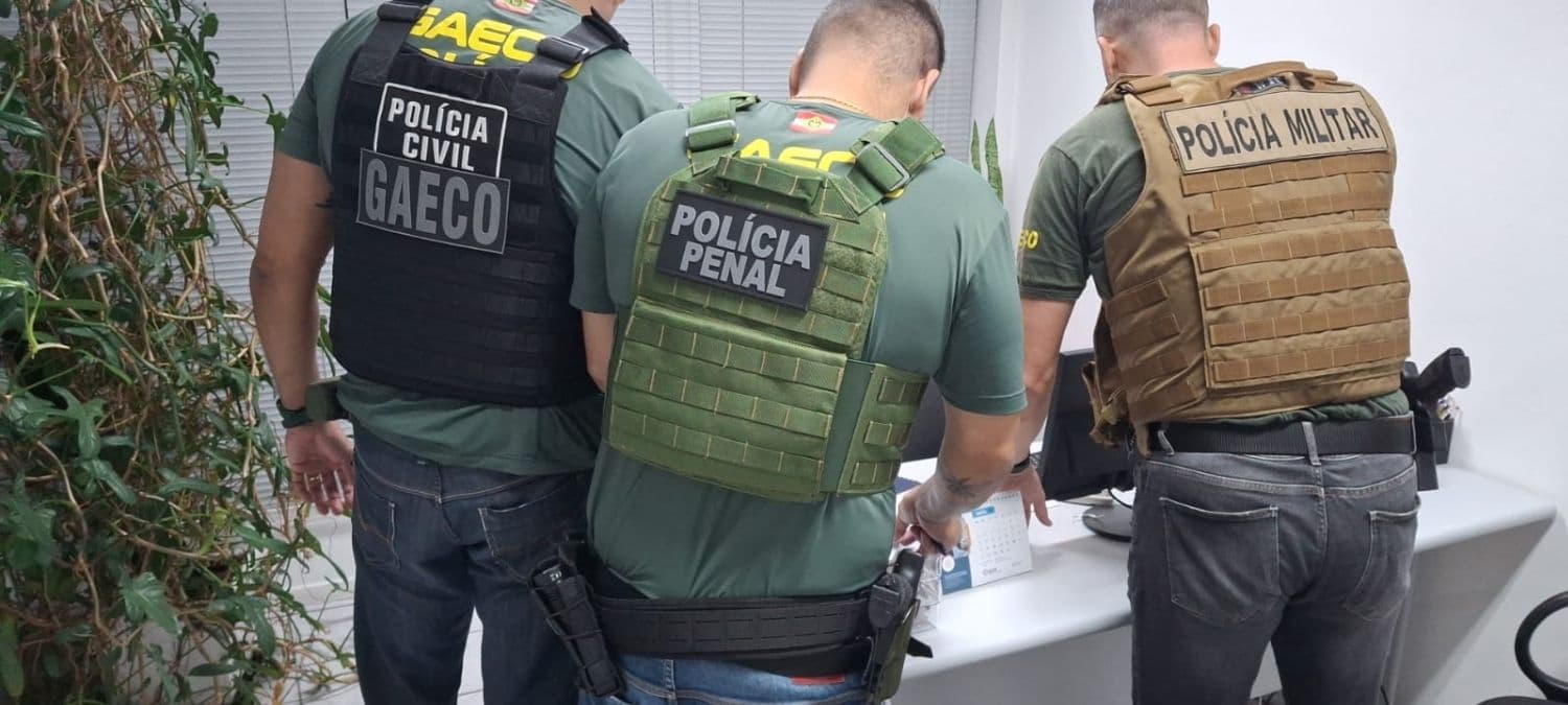 Mais corrupção; vergonha para Blumenau; central na PM: o que você precisa saber nesta sexta-feira