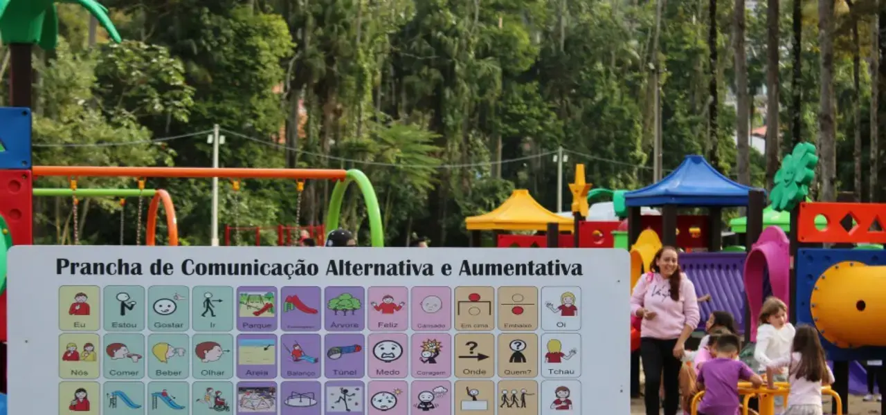 Curso em Blumenau capacita educadores para educação inclusiva - Visor Notícias