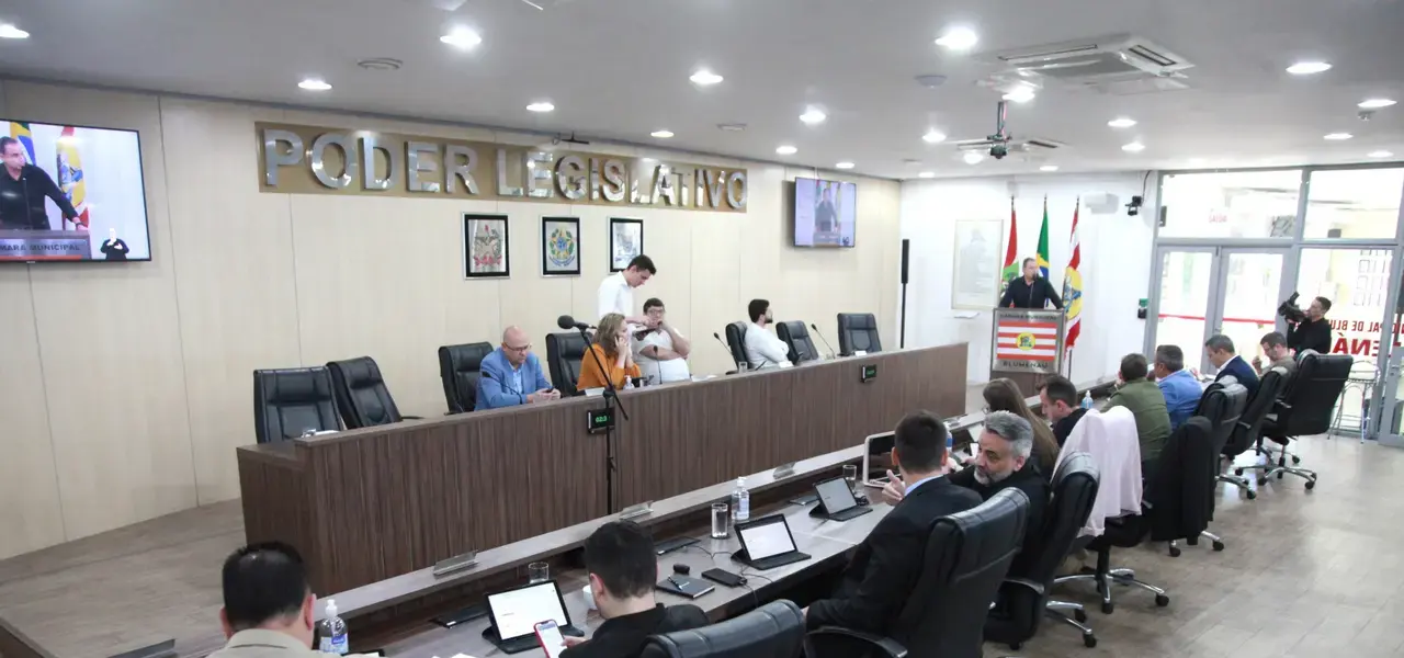 Câmara aprova projetos sobre obras e inclusão em Blumenau - Visor Notícias