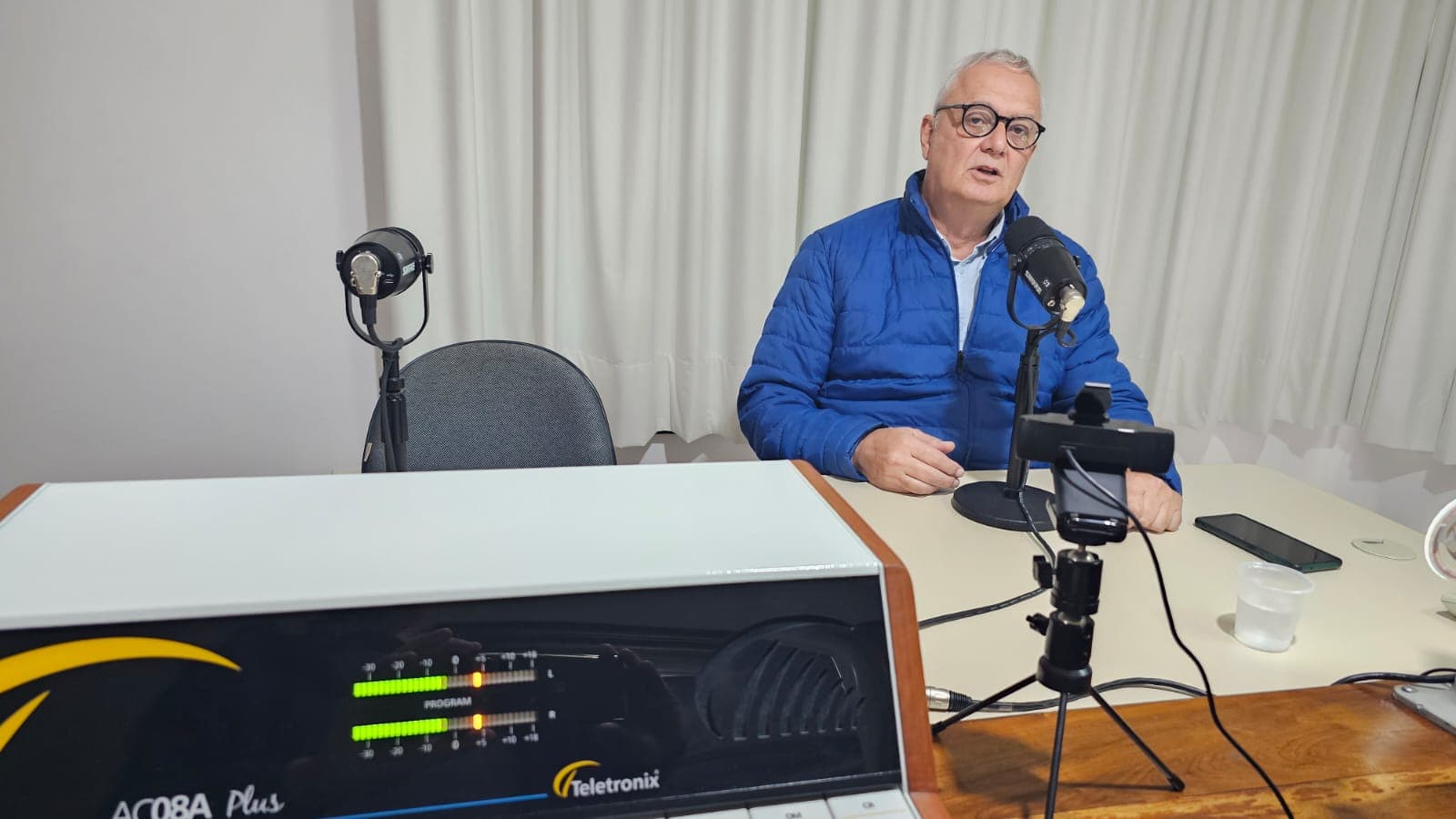 Jornalista Alexandre Gonçalves Analisa Temas Cruciais da Política de Blumenau