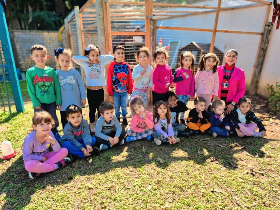 CEI de Blumenau transforma cuidado com animais em aprendizado e ganha reconhecimento internacional