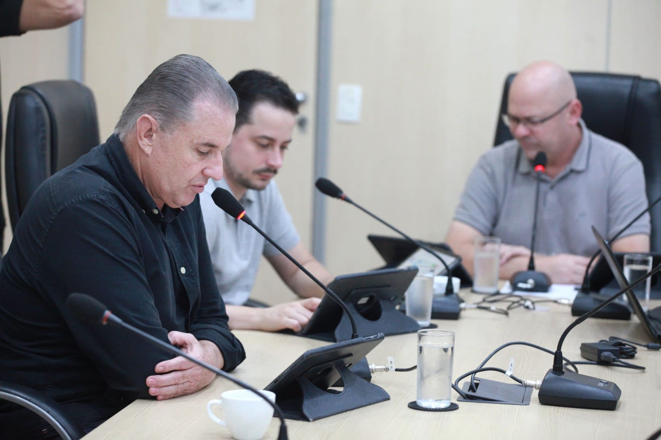 Comissões da Câmara de Blumenau aprovam oito projetos e liberam matérias para votação