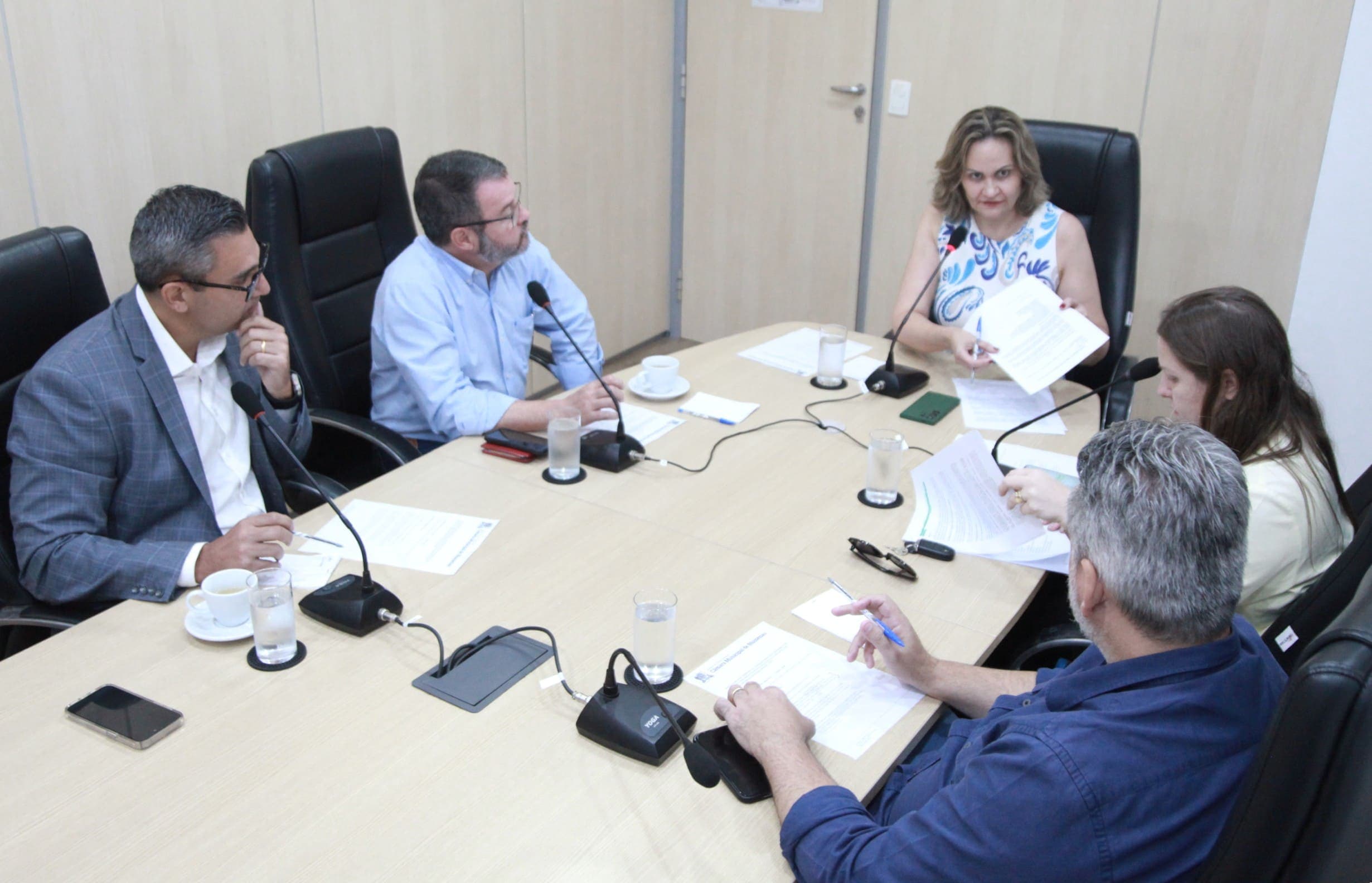 Blumenau: Comissão discute segurança escolar e atuação de vigilantes em reunião nesta quinta