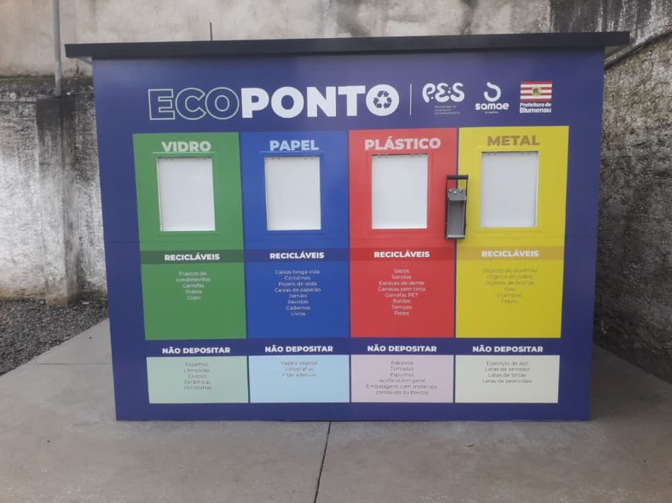 Mais 15 escolas e creches recebem ecopontos em Blumenau e ampliam ações de reciclagem