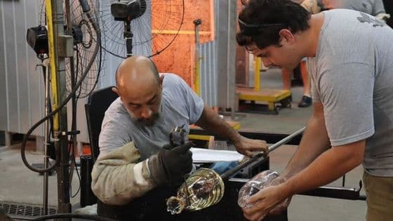 Blumenau se destaca na geração de empregos e ocupa a segunda posição em Santa Catarina em janeiro