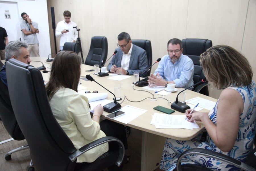 Comissão da Câmara de Blumenau começa estudos para fortalecer proteção em escolas e CEIs do município