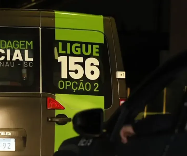 Operação reforça assistência social Blumenau durante a madrugada - Visor Notícias