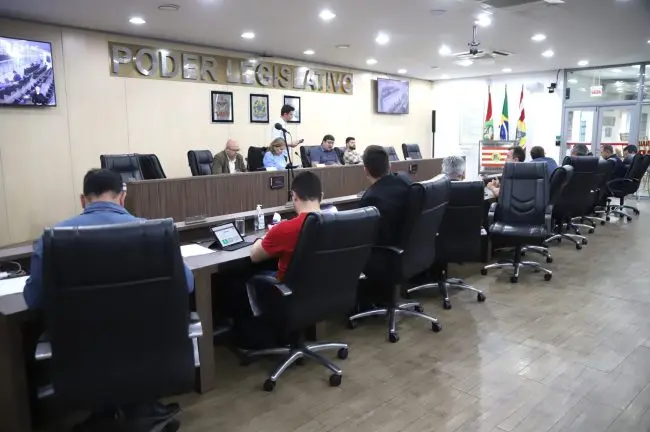 Câmara de Blumenau aprova projeto para promover cultura de paz e prevenir violência nas escolas